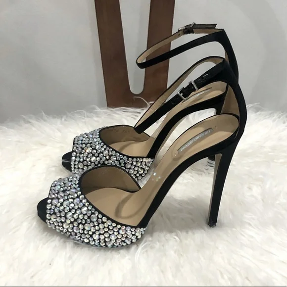 GIORGIO ARMANI　未使用　ハイヒール Giorgio Armani Women's Closed Toe Ankle Strap Pumps 10 Black
